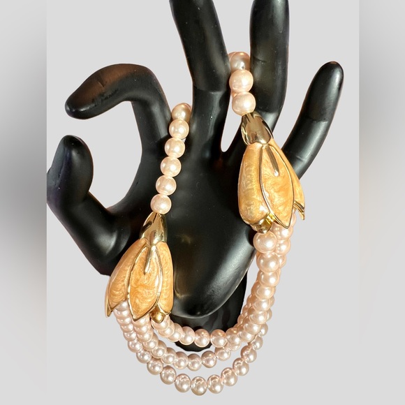 Vintage Faux Pink Pearls 3 Strand Necklace Earrings Set Art Nouveau Style - Picture 13 of 13